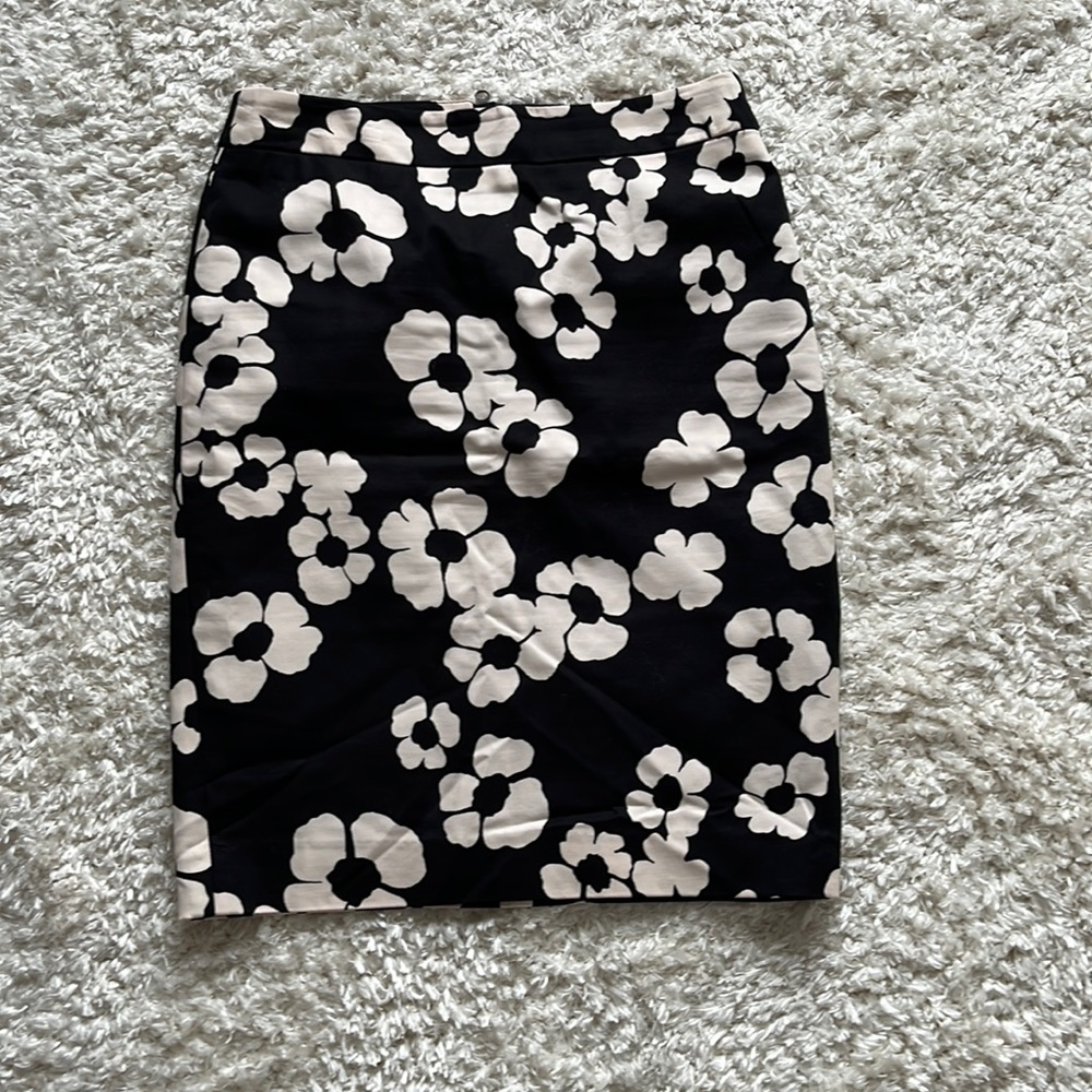 Woman’s pencil skirt size 2